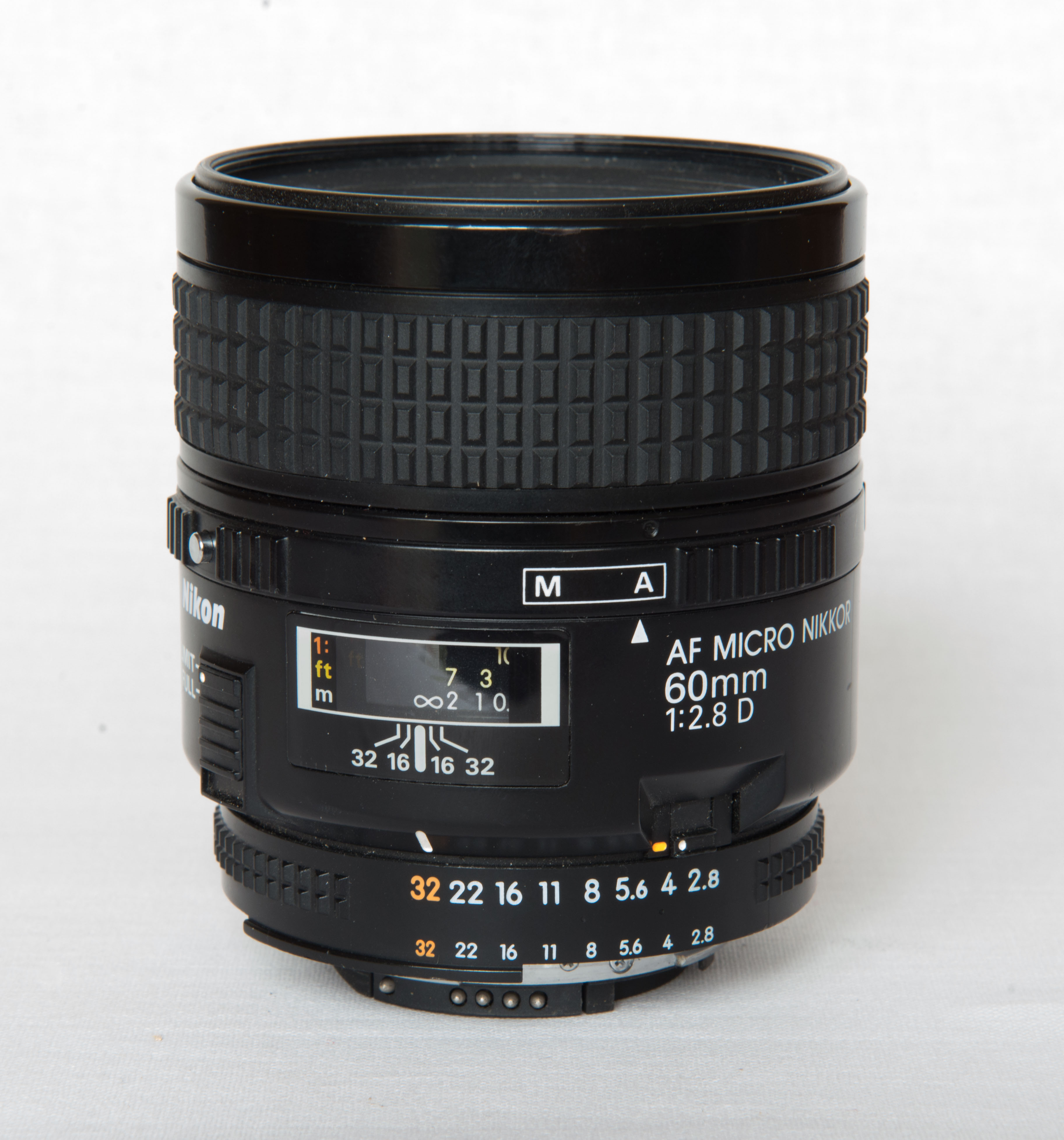 AF Micro Nikkor 60 mm - 2.8 D 